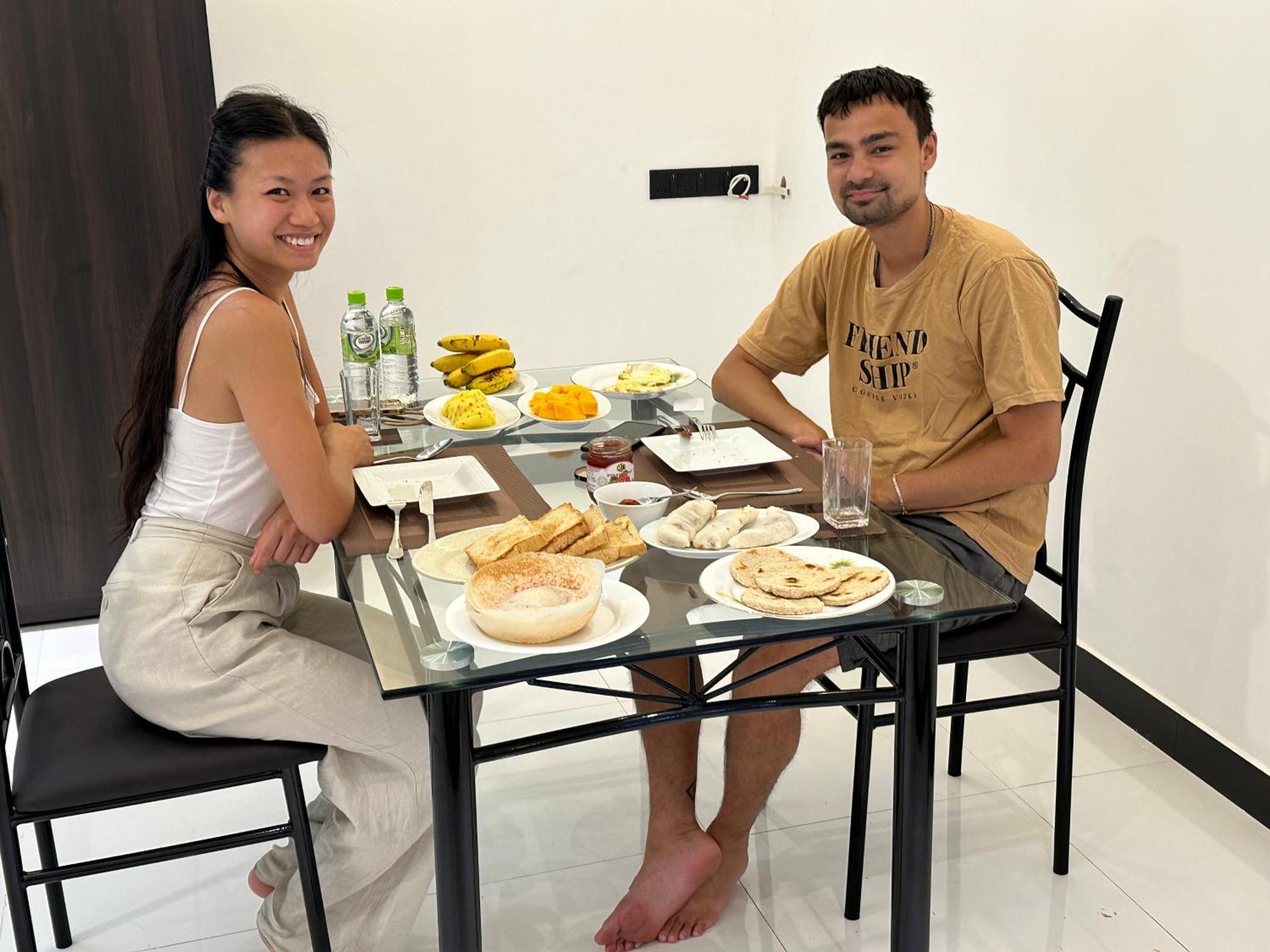 אנוראדפורה Emerald Home Stay מראה חיצוני תמונה